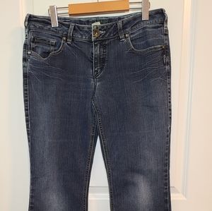 Silver Jeans dark washed flared jeans 32/33